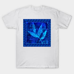 Leaf Square in Blue T-Shirt